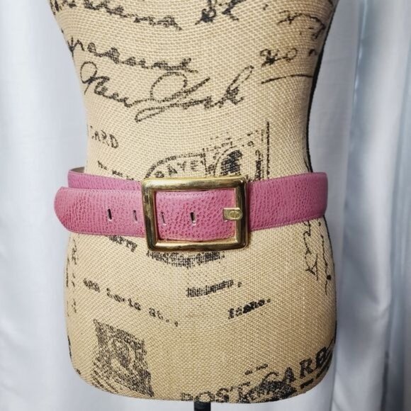 Vintage 80s Christian Dior Mauve Pink Leather Chunky Gold Buckle Belt - Picture 1 of 11